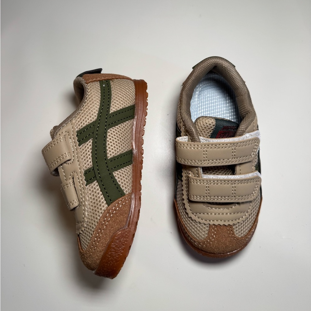 Toddler boy sneakers